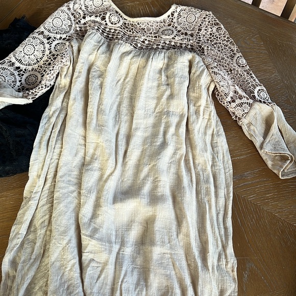 2 cute dresses size medium both together - Picture 3 of 6